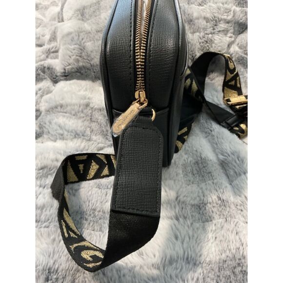 Karl Lagerfeld Black and Gold Crossbody bag Eiffel Tower Coin/bag charm NWT *** - Picture 6 of 6